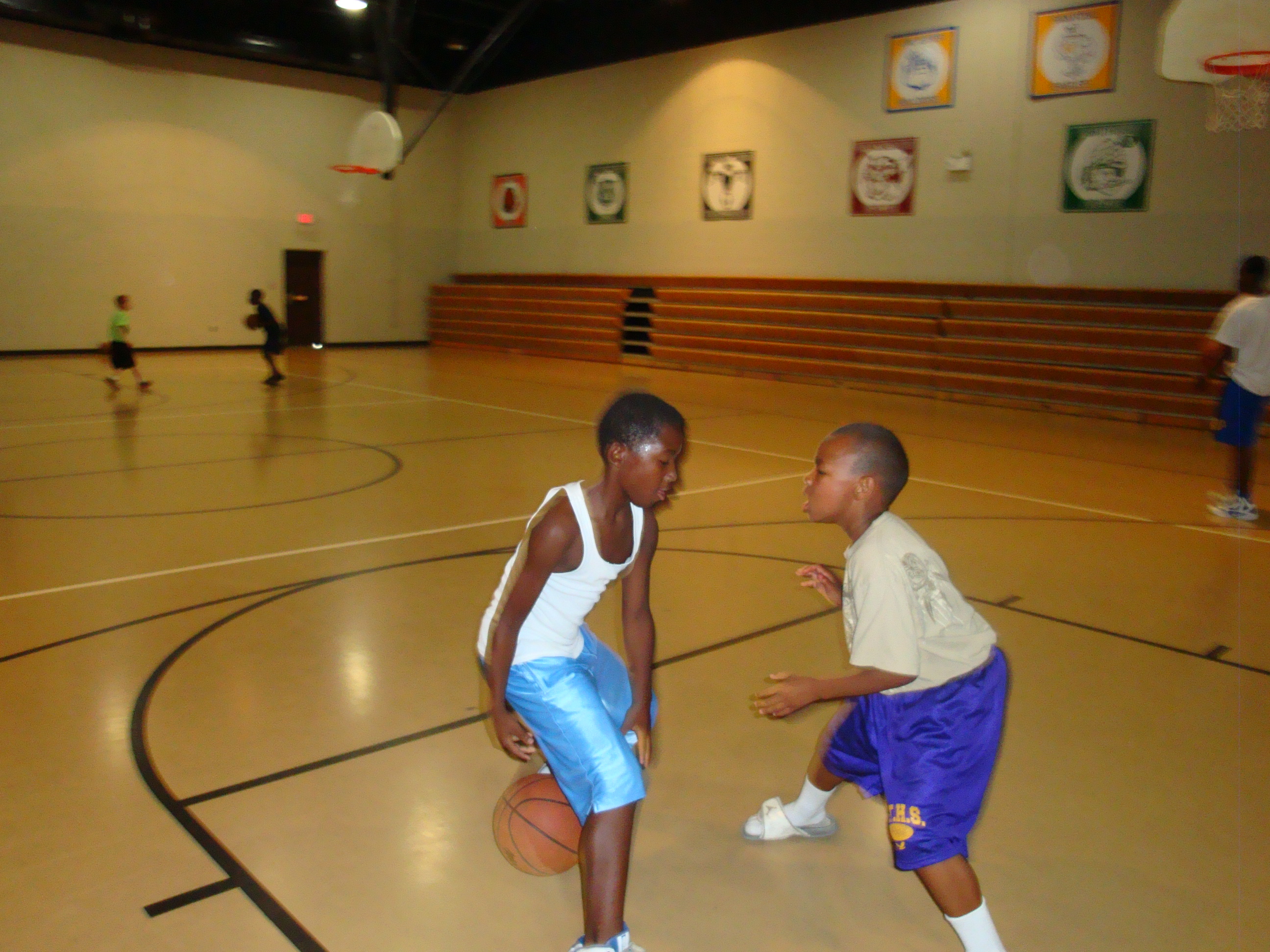 YD - Boys playing basketball